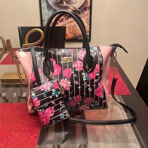 Love Betsey by Betsey Johnson Medium Size Bag. Comes with a wallet.